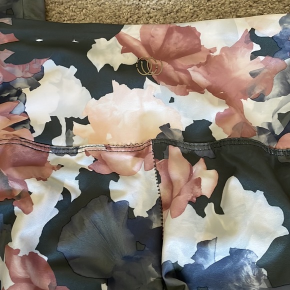 Bundle 3 pair workout Leggings - Picture 10 of 13